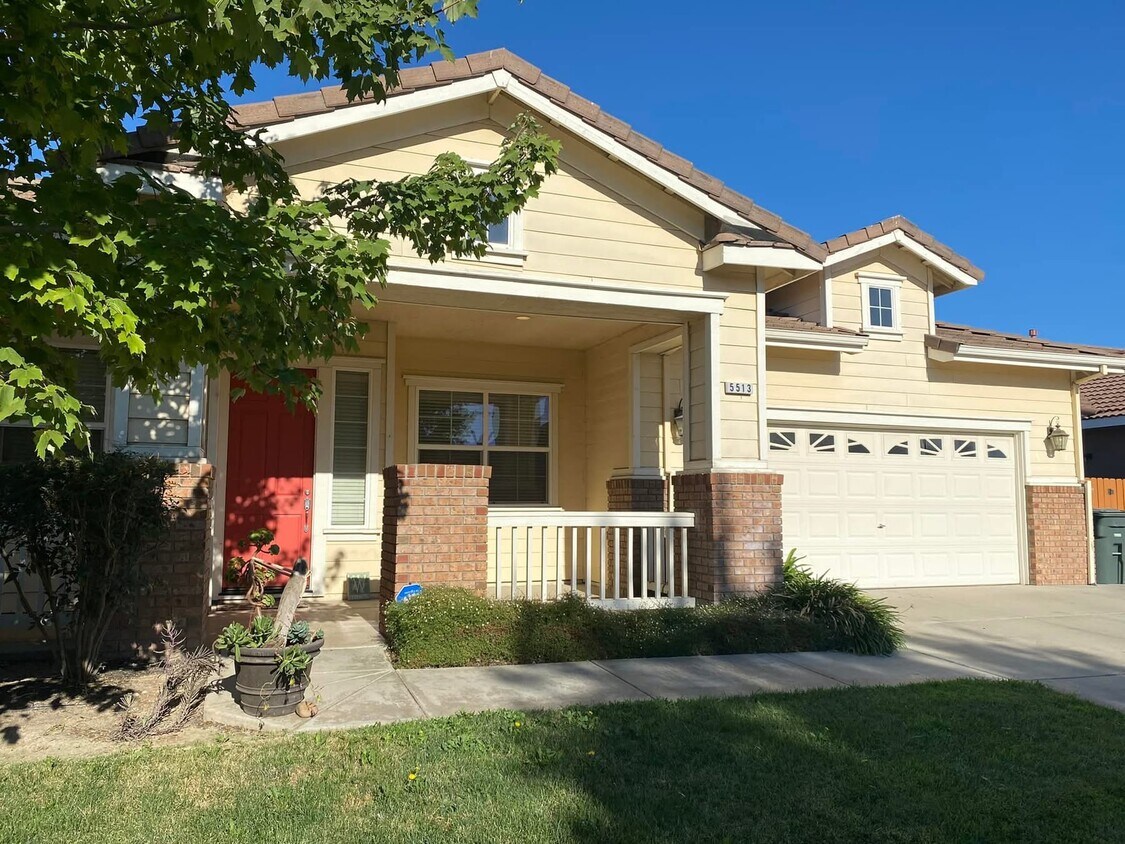 Foto principal - 5513 Goldseive Dr