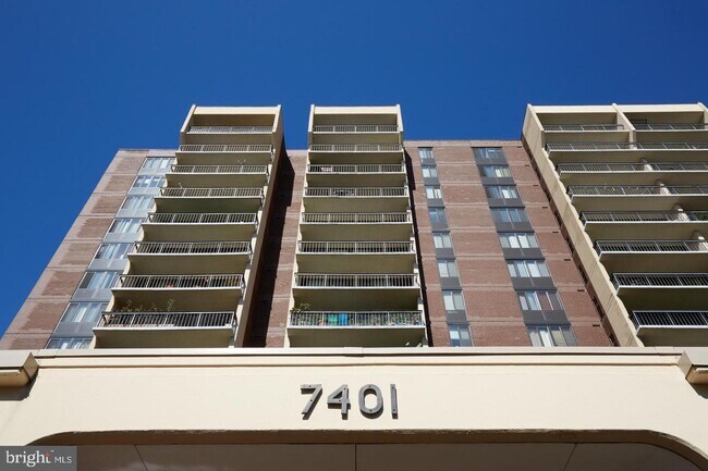 Foto del edificio - 7401 Westlake Terrace