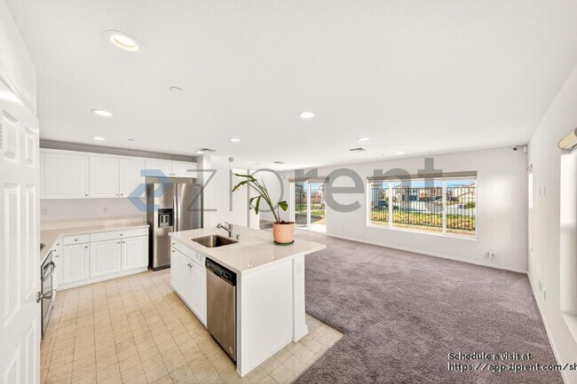 Foto del edificio - 7651 Heathblossom St