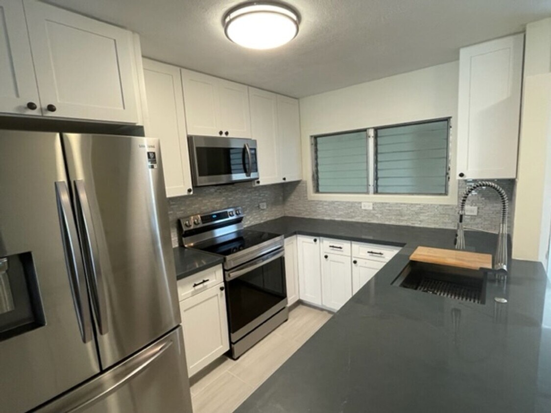 Foto principal - Available now - 2 bedroom / 2 bath / 1 cov...