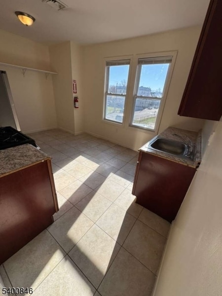 Building Photo - 209 21st St