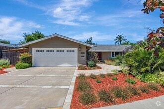 Building Photo - 1079 Syracuse Dr