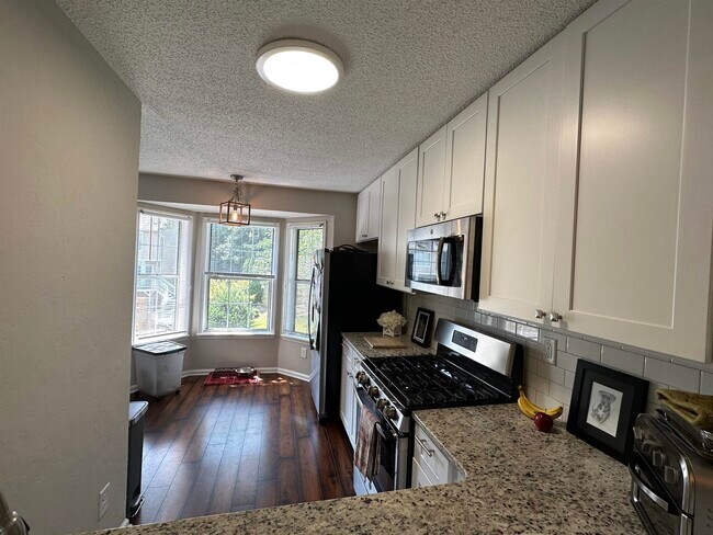 Foto del edificio - 5045 Laurel Springs Way SE