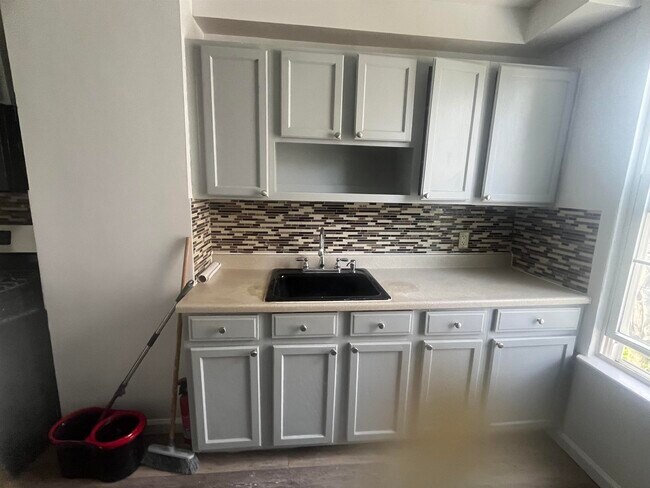 Foto del edificio - 630 37TH St