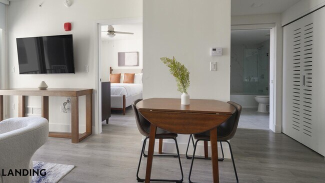 Foto del edificio - 1025 E 25th St