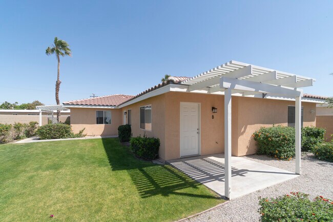 Foto del edificio - 28455 Avenida La Paz