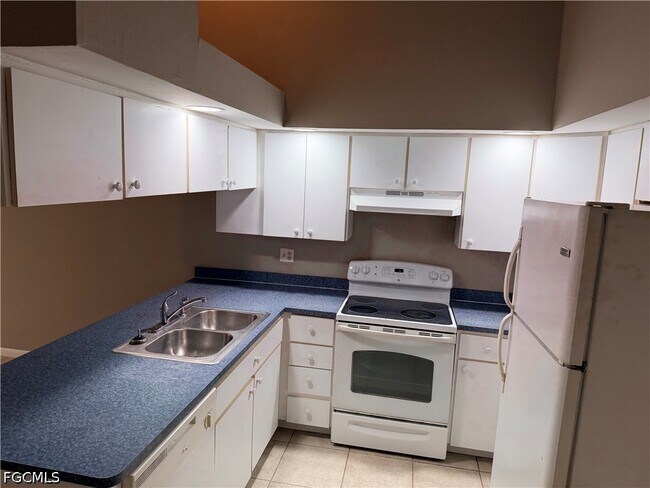 Foto del edificio - 1714 SW 15th Pl
