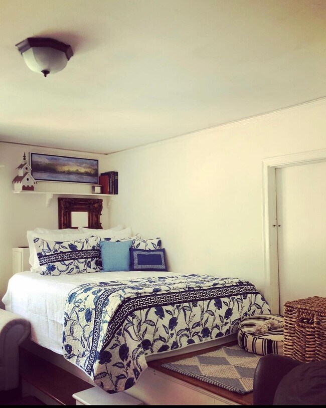 Foto del edificio - 218 Hillcrest Ave