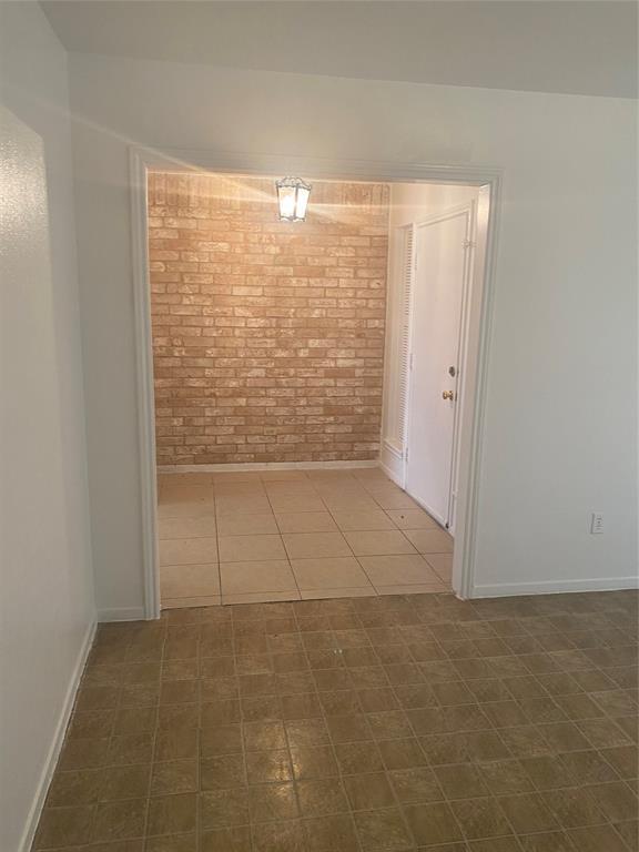 Building Photo - 12407 Spring Grove Dr