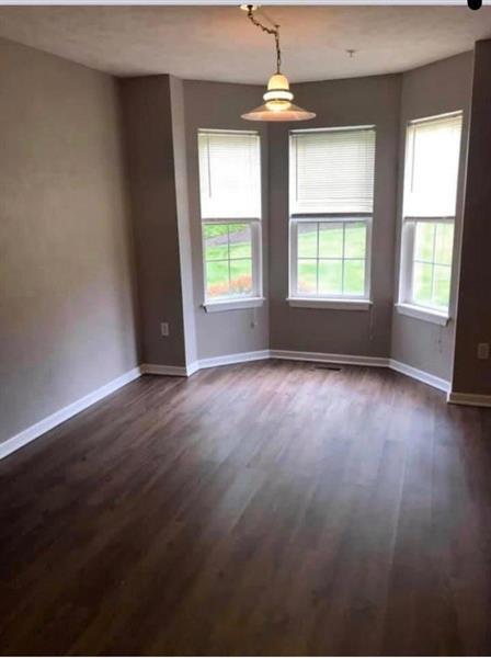 Building Photo - 1464 Meadowbrook Dr