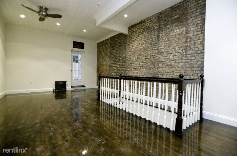 Primary Photo - 1 br, 1 bath Townhome - 213 EAST 82ND STREET
