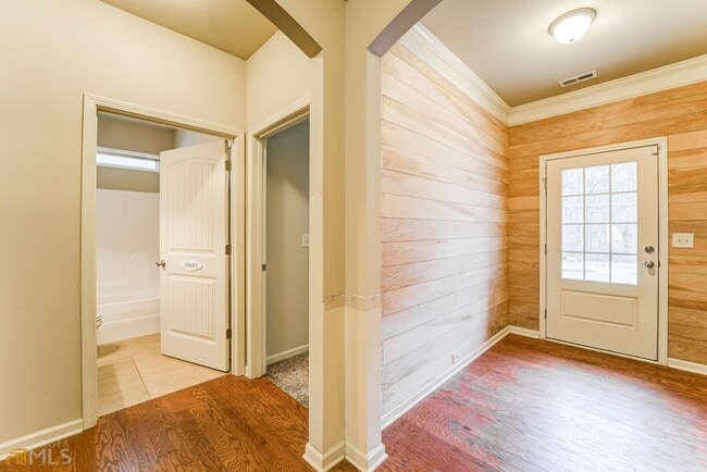 Building Photo - 141 Stone Manor Ct