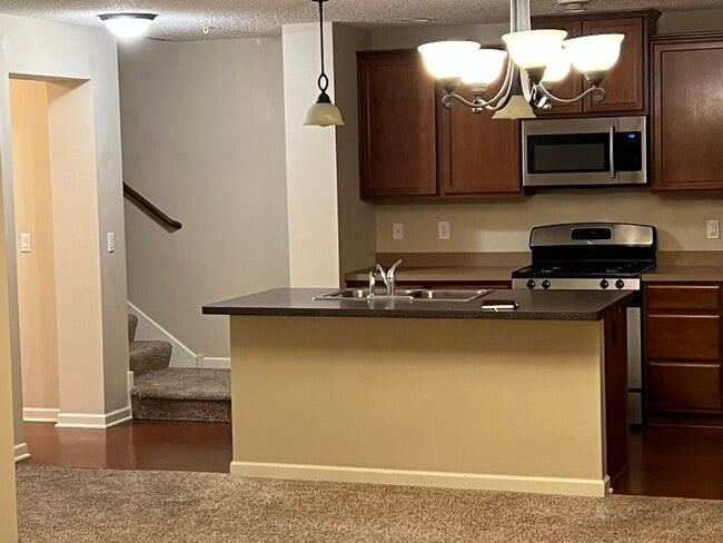 Building Photo - 15600 60th Ave N