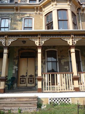 Primary Photo - 3437 Lancaster Ave