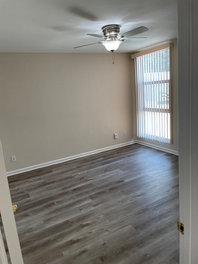 Building Photo - 2333 Mira Vista Ave