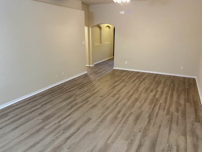 Building Photo - 6533 Sierra Madre Dr