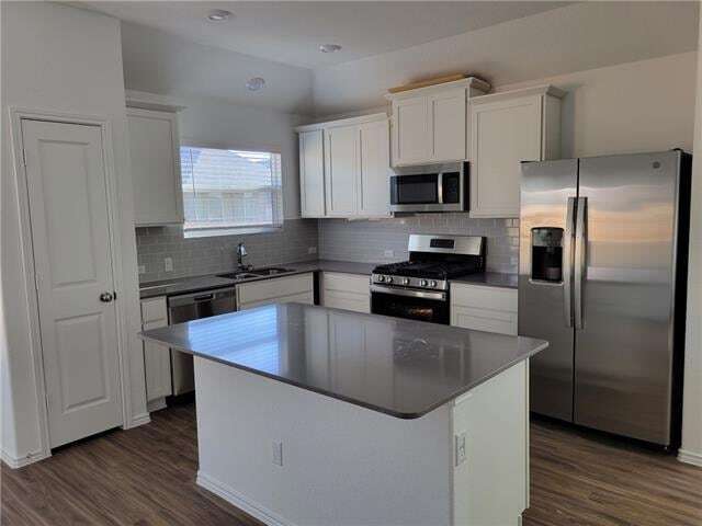 Building Photo - 5576 Bellissima Way