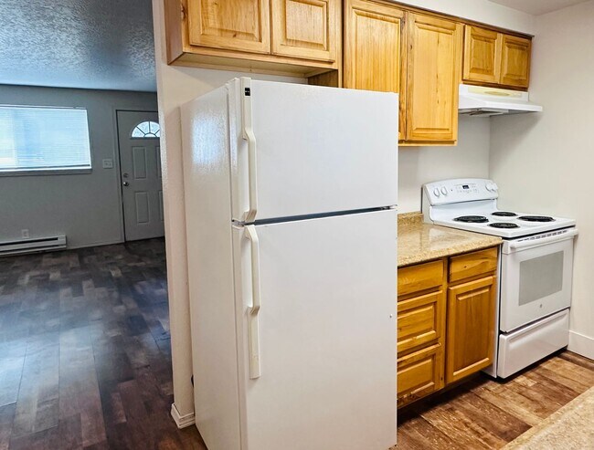 Foto del edificio - COZY 2 BEDROOM, 1 BATH APARTMENT LOCATED I...