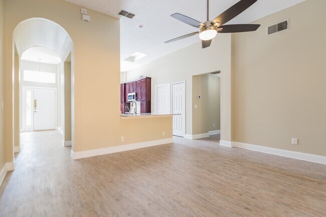 Foto del edificio - 3457 Woodley Park Pl