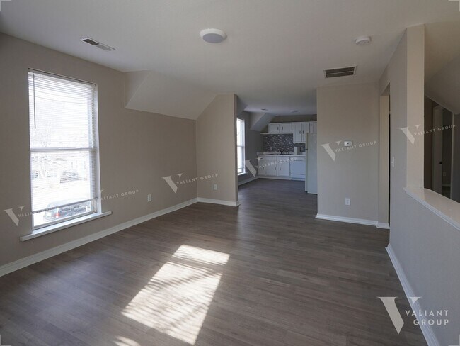 Foto del edificio - 320 S Florence Ave