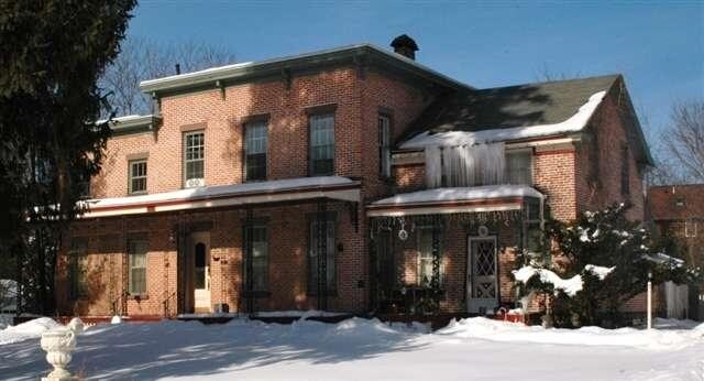 Primary Photo - 1519 New Scotland Rd