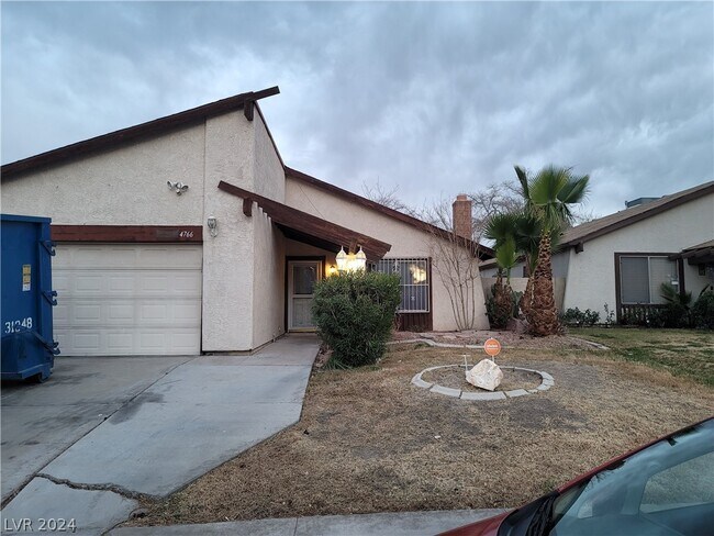 Building Photo - 4766 S Mojave Rd