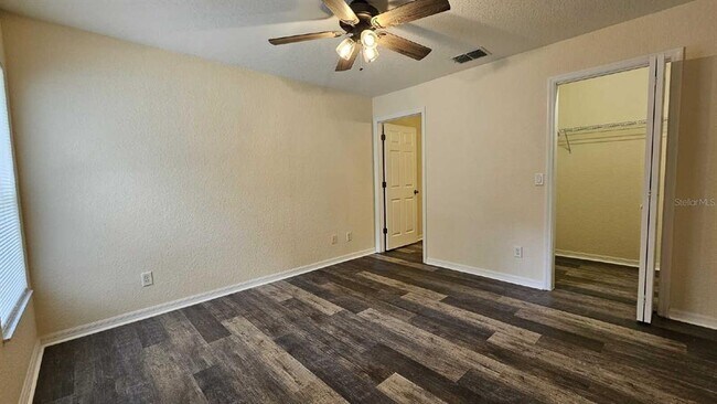 Foto del edificio - 6290 W Oak Park Blvd