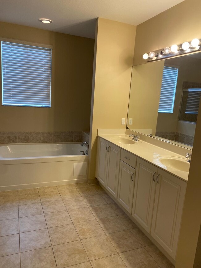 Photo - 2832 SW 81st Ave Townhome