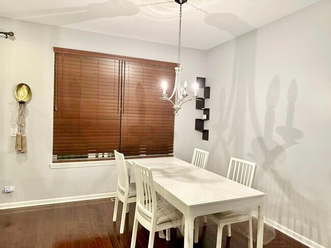Foto del edificio - 303 Lexington Ln