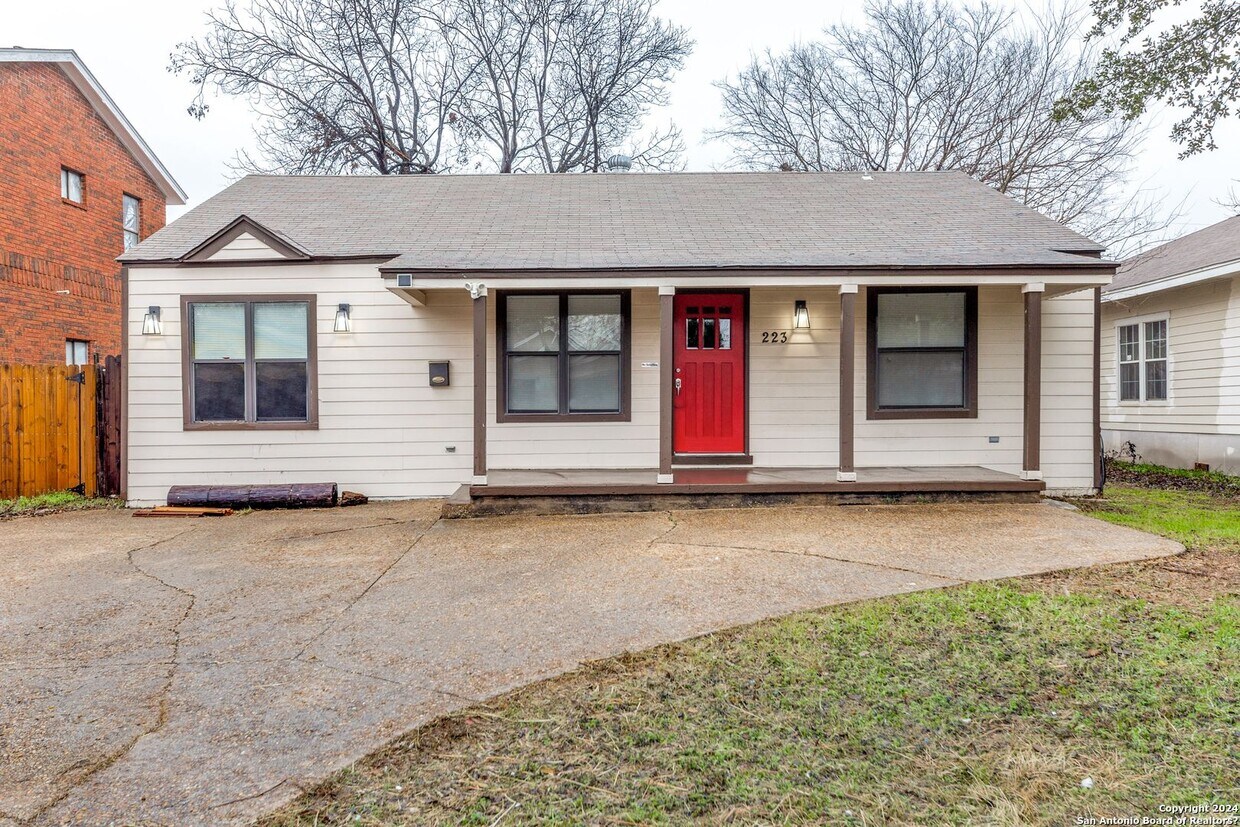 Primary Photo - 223 Kayton Ave