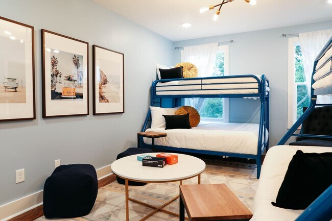 Foto del edificio - Gorgeous 3BR, 3.5Bath Nashville Home with ...