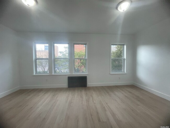 Building Photo - 47-33 38th St