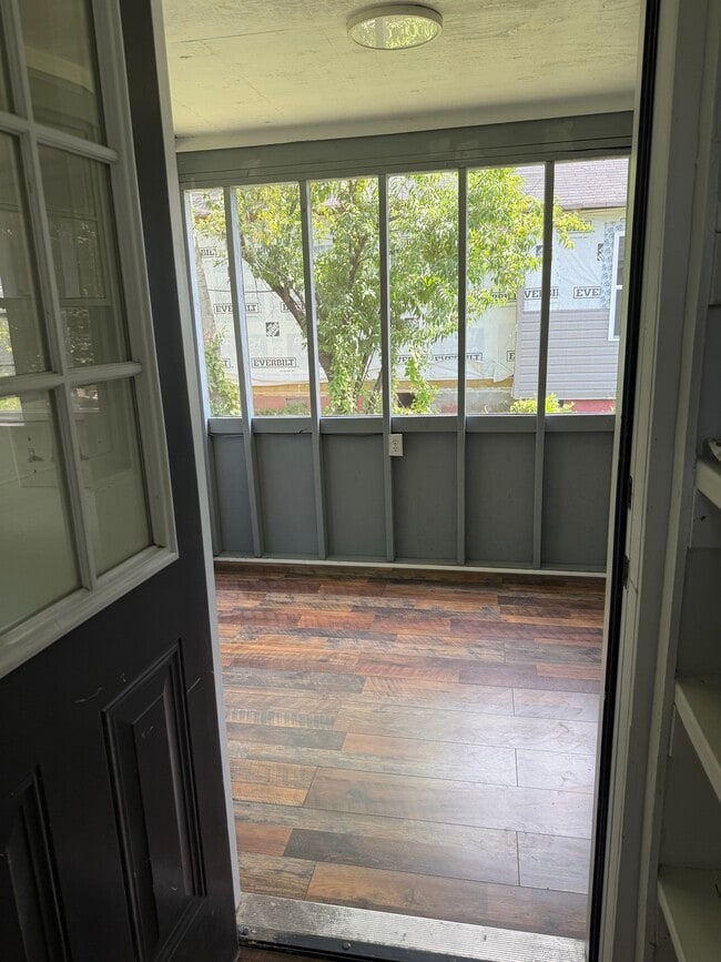 Foto del edificio - 1231 Walcott St