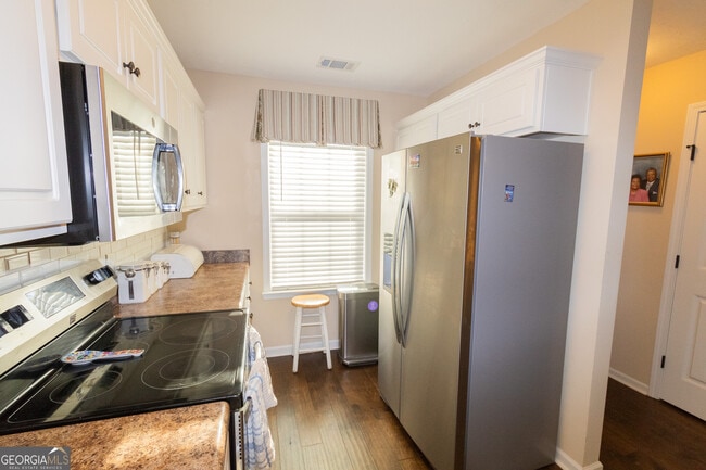 Building Photo - 122 Buckhaven Way