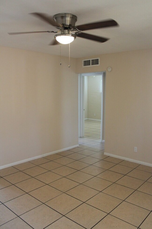Foto del edificio - 4421 N 23rd Ave