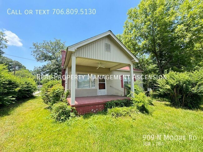 Foto del edificio - 909 N Moore Rd