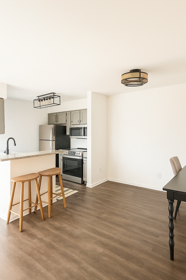 Building Photo - 1009 12th St