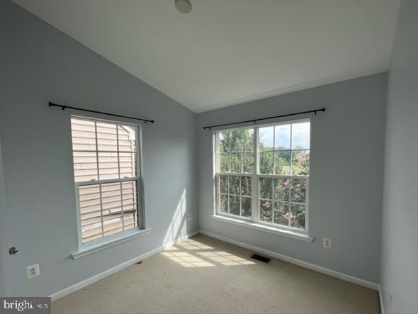 Foto del edificio - 11765 Skylark Rd