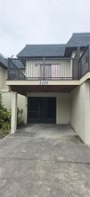 Building Photo - 3225 Ramblewood Dr N