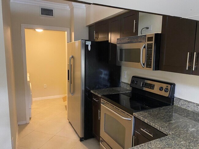 Foto del edificio - 6510 Emerald Dunes Dr