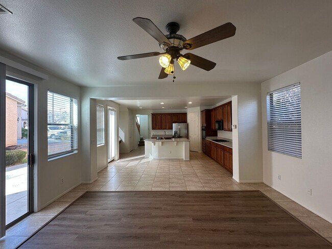 Foto del edificio - MADISON PLACE AT SUMMERLIN