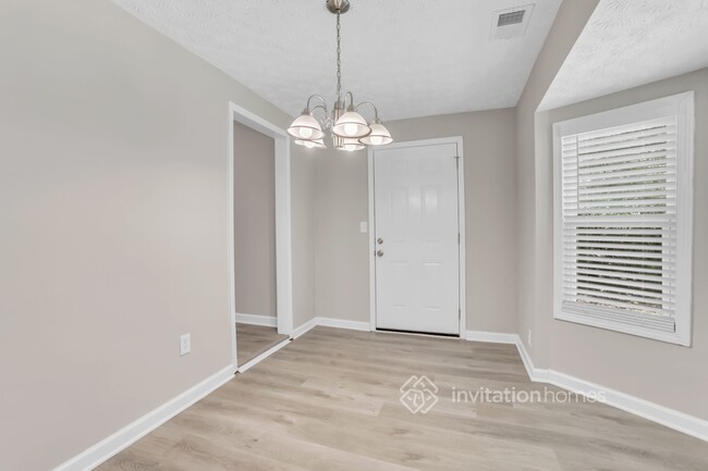 Building Photo - 6583 Swift Creek Rd