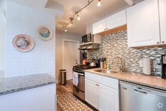 Building Photo - 39 Glenville Terrace