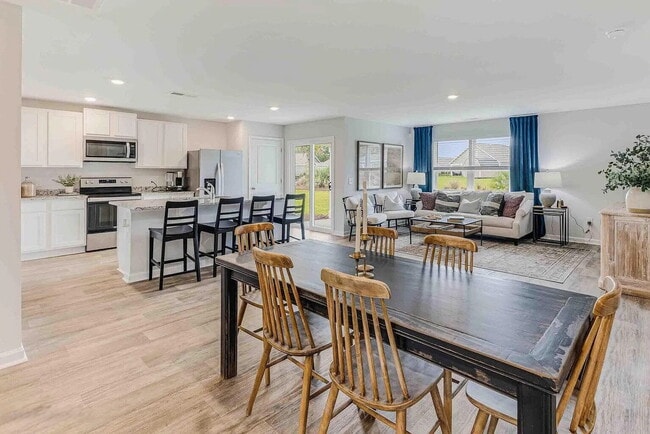 Foto del edificio - Now Available for Rent – Bella Point | Bolivia, NC