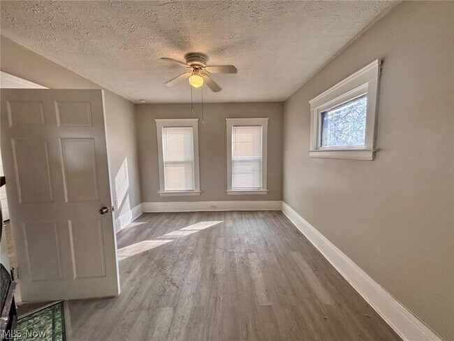 Building Photo - 7411 Cornelia Ave