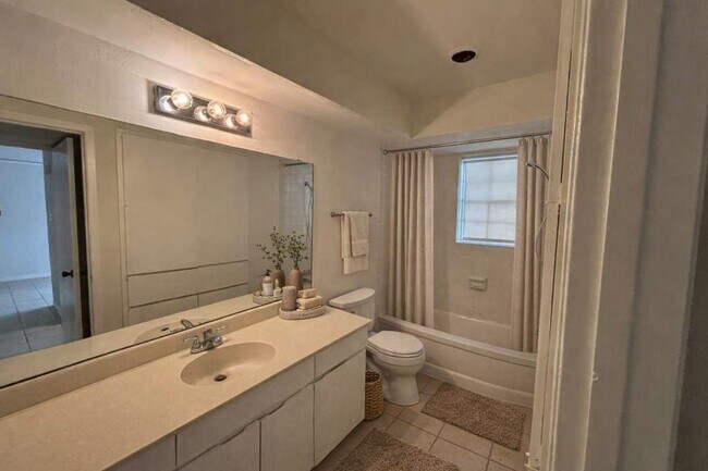 Foto del edificio - 2605 Marilee Ln