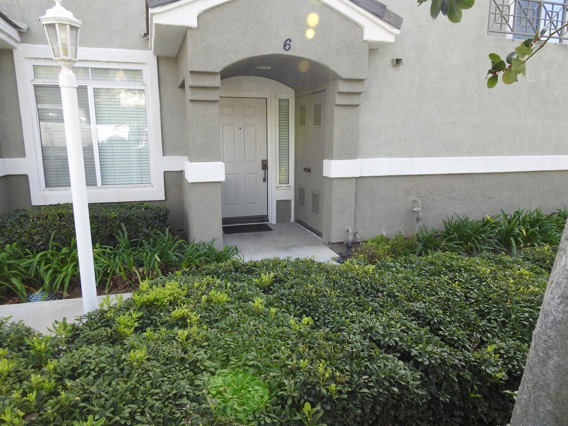 Primary Photo - 2295 Indigo Hills Dr