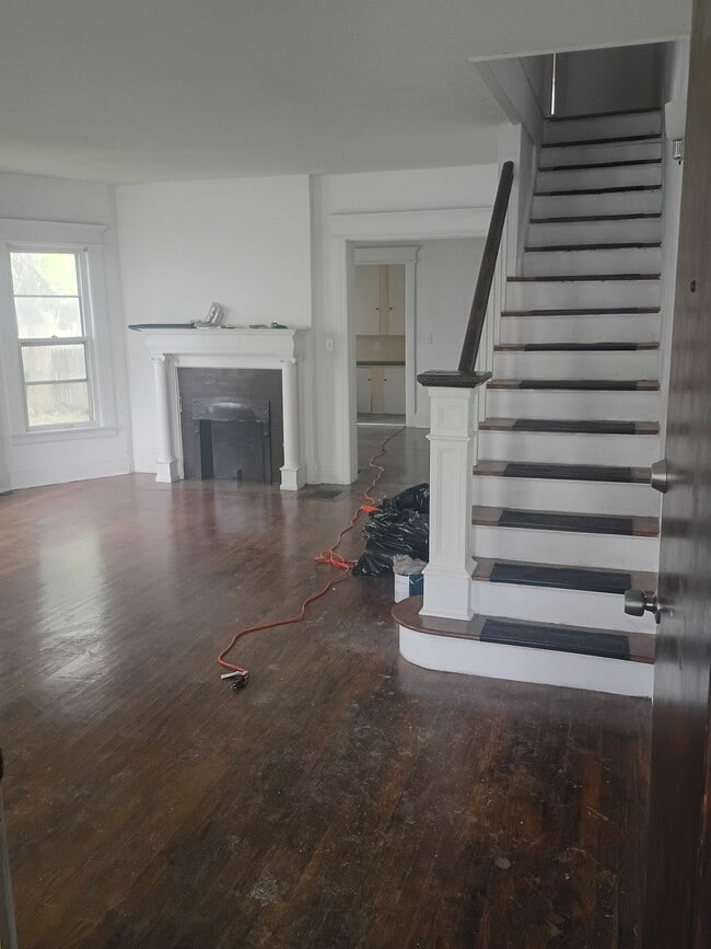 Building Photo - 600 Bellevue Ave