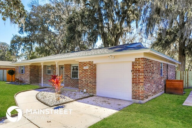 Foto del edificio - 1220 Arbor Cir