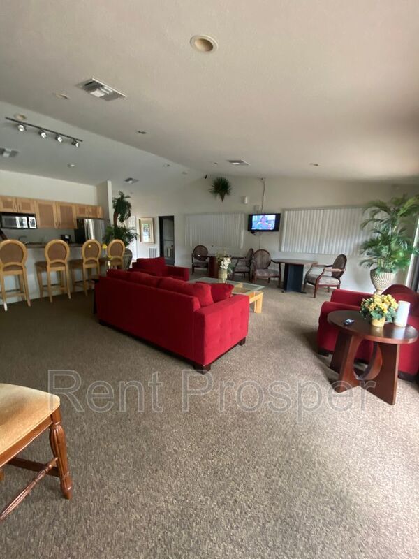 Foto del edificio - 2788 Rhonda Ln